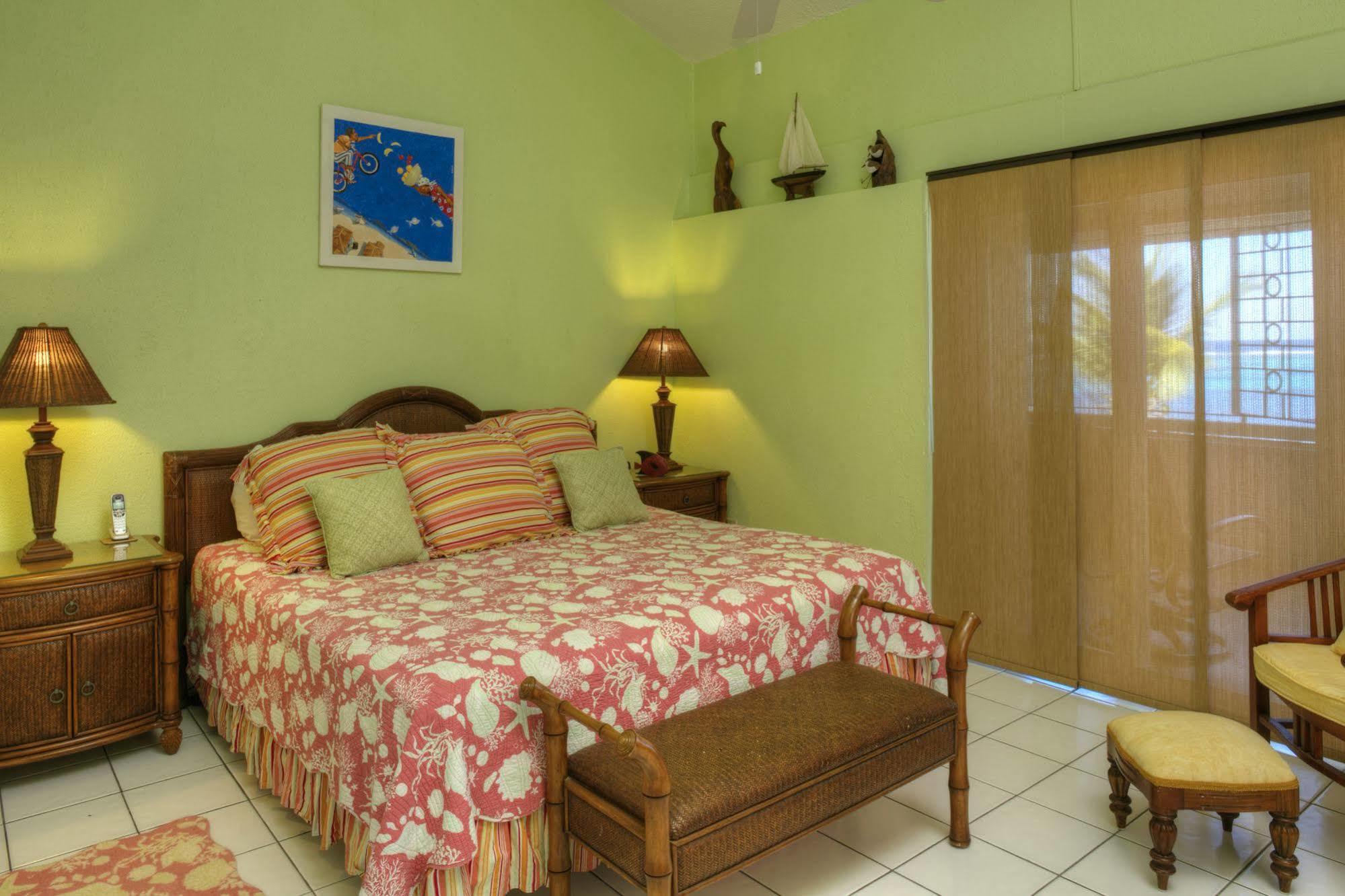 Sugar Beach Condominiums Resort Кристианстед Экстерьер фото